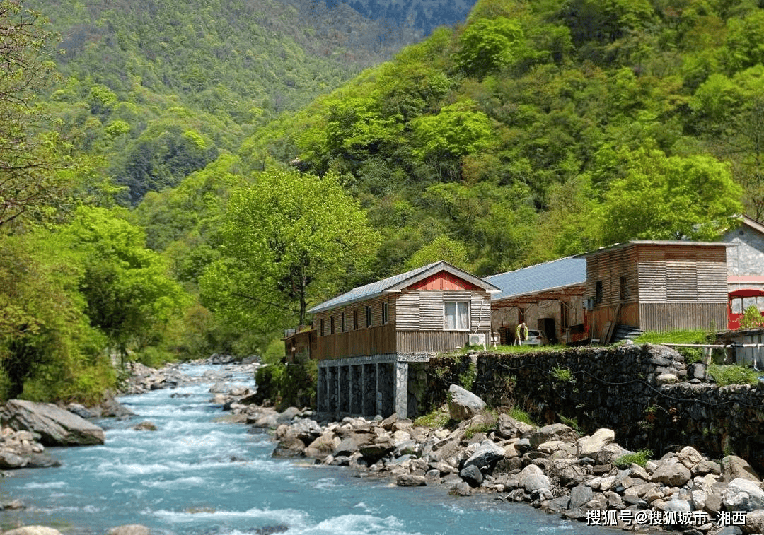 四川必去前十景点排名-四川游玩前十景点-第2张图片