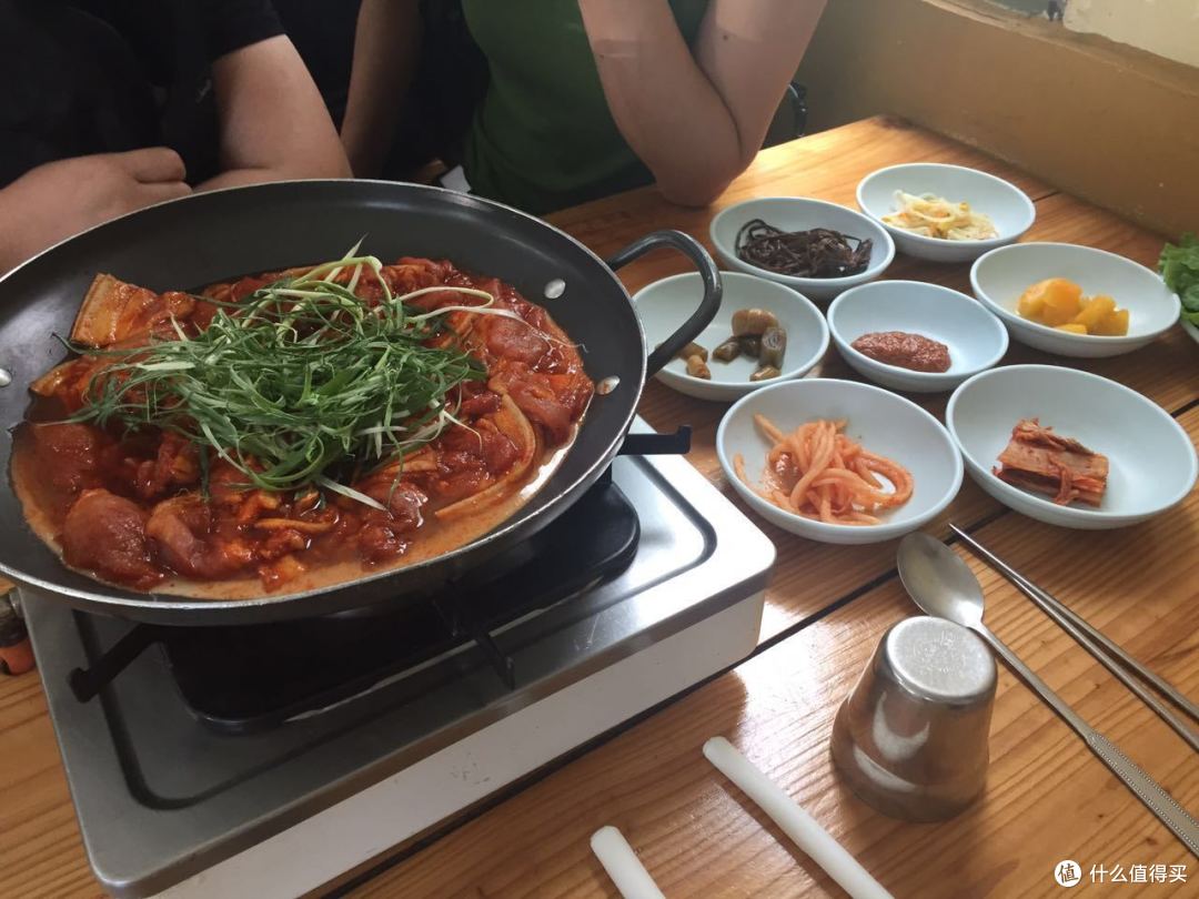 去韩国旅游需要多少钱韩国游跟团6日游多少钱-第2张图片